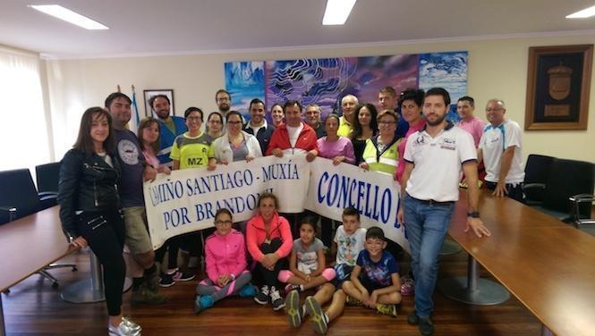 Vecinos de Brandomil recuperando o seu Camino