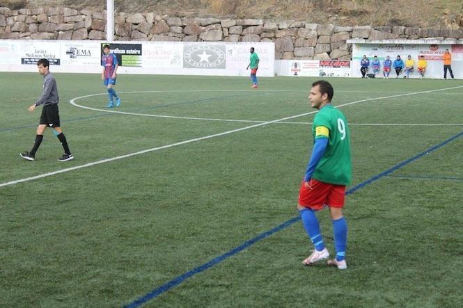 Yuyo, protagonista onte - Foto: Camariñas FC