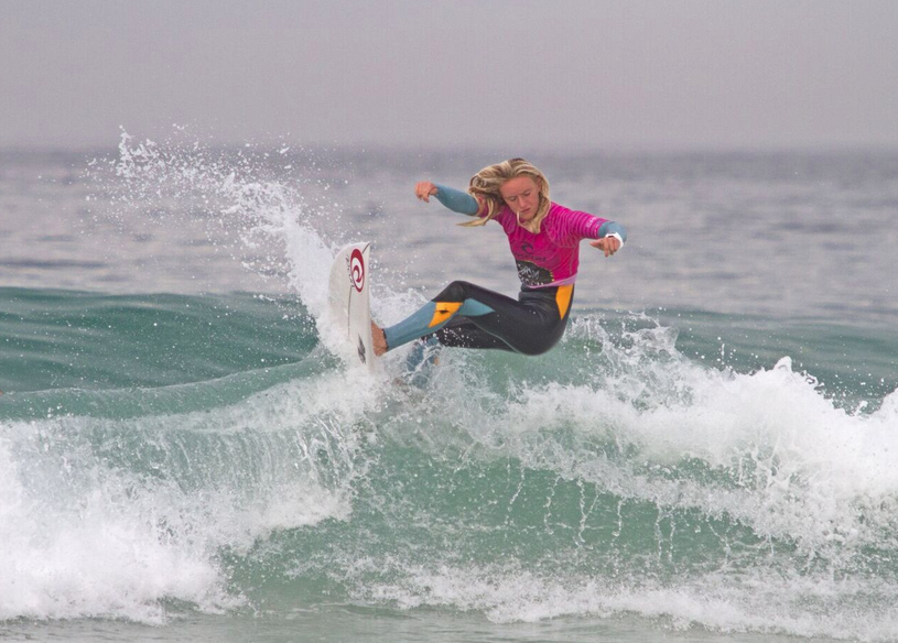 A britanica Ellie Turner a mellor en Razo-Foto-Edu Bartolome-RipCurljpg