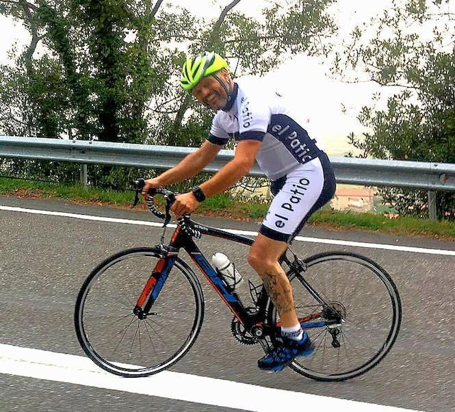 Martin Varela en bici