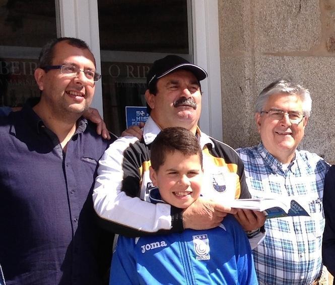 Manin entre Chema Rei e Lema Suarez na Presentacion libro FDc Corcubion
