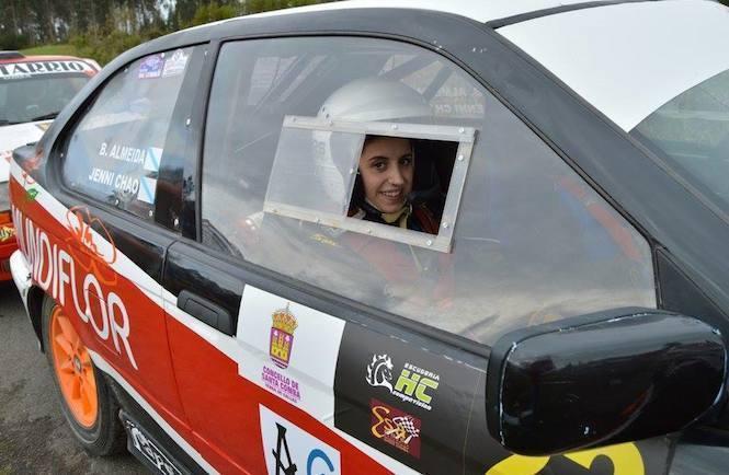 Jeni Chao é a copiloto do xalleiro Bruno Almeida