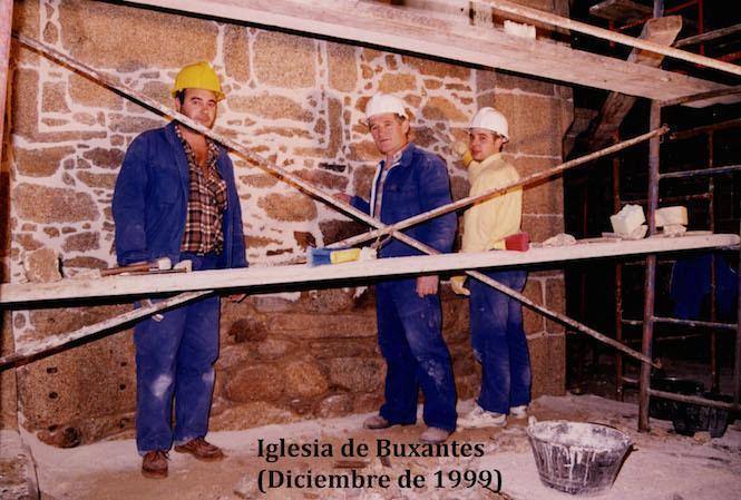 obras-do-muro-interior-da-igrexa-de-buxantes-ano-1999