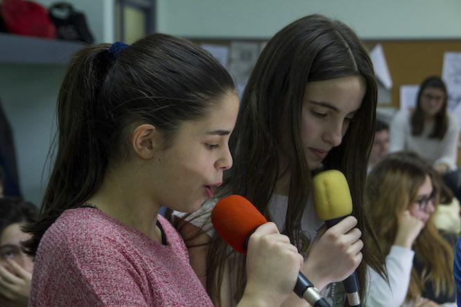 alumnas-do-ies-isidro-parga-pondal-de-carballo-no-proxecto-o-mundo-que-queremos-de-2015