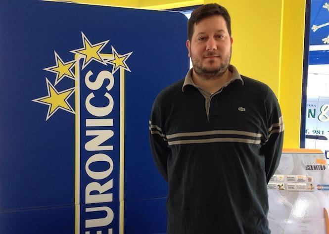 Alberto Lado e o responsable de Euronics Cee