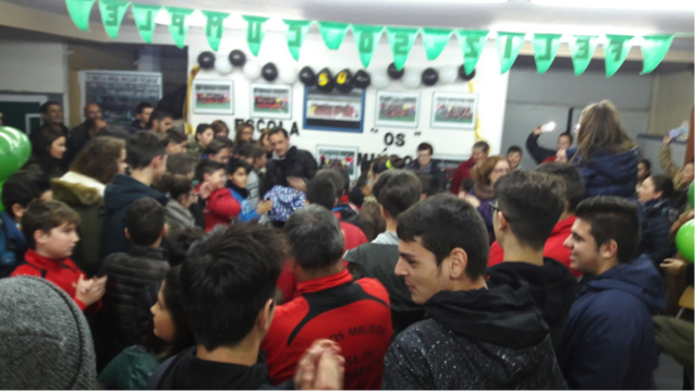 vinto-abrindo-agasallos