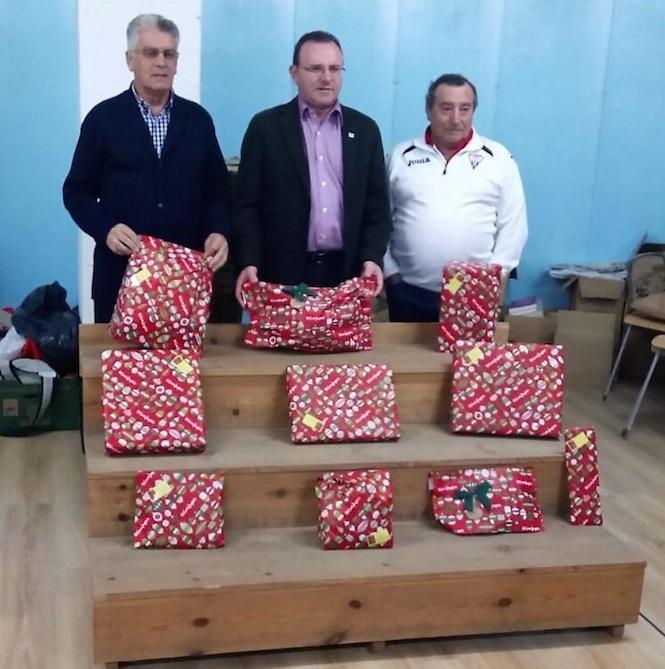 xoguetes-ud-cerqueda-banco-alimentos