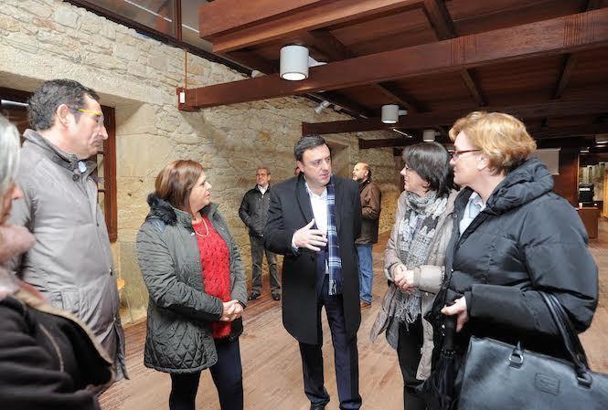 O presi da Deputacion cos voceiros de Muros