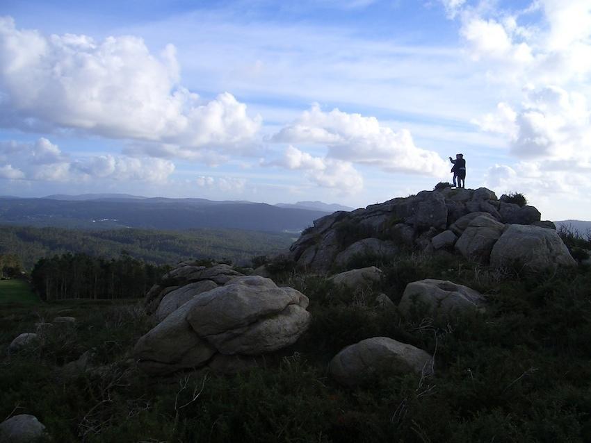 Zona do petroglifo do Faro de Morquintian-Foto-Manuel Vilar 2