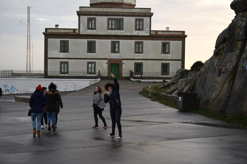 Franceses do Agra en Fisterra-Foto-Rafa Quintans