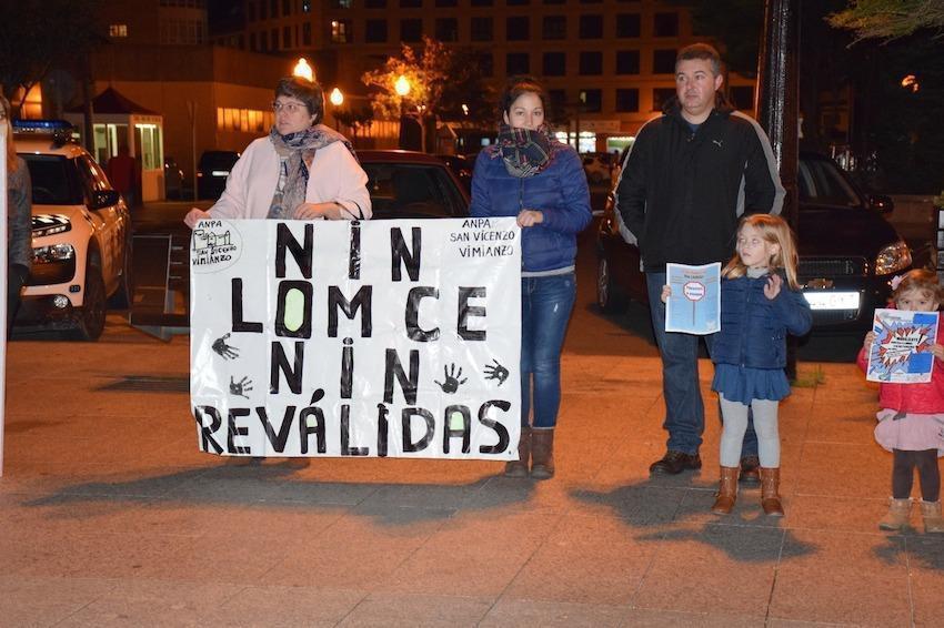 Anpa San Vicenzo na Concentracion da LOMCE en Cee-Foto-Rafa Quintans 2