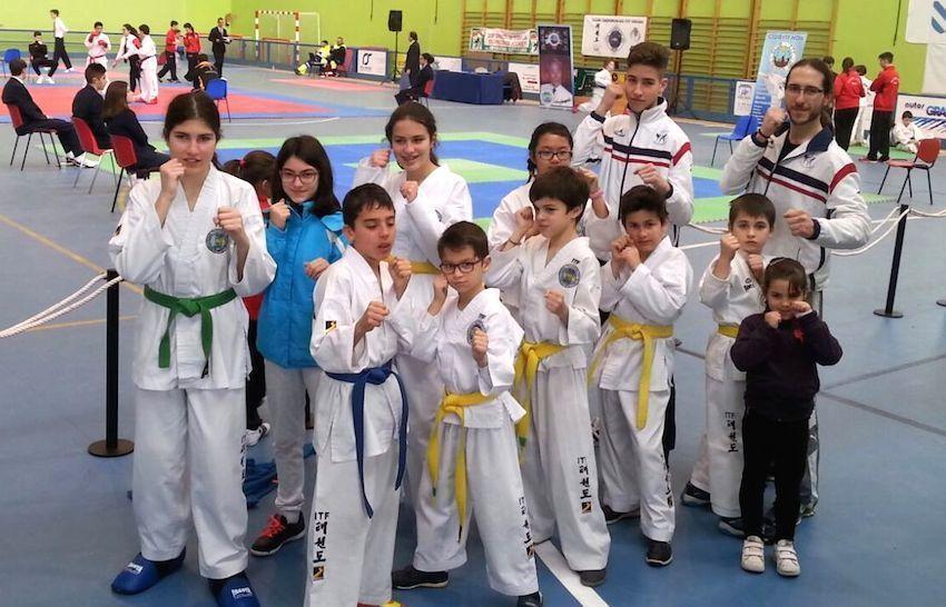Club Cee Deportes de Conctacto en Sigueiro