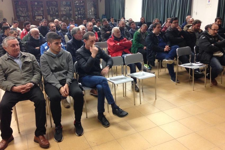 60 representantes do Futbol da Costa na reunion de Baio