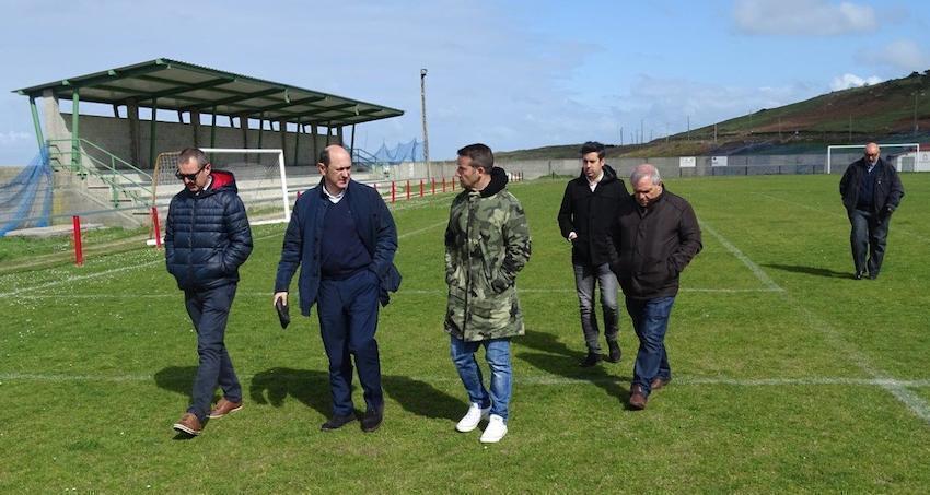 Comitiva da FGF en Arlina cos membros do Muxia