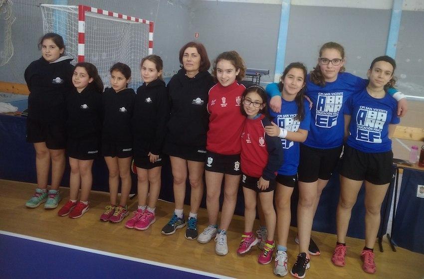 Equipos femininos da familia Anorthosis do tenis de mesa da Costa da Morte