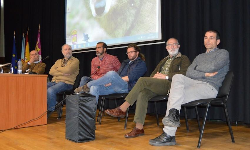 Mesa Redonda nas Xornadas Nacionais do Lobo