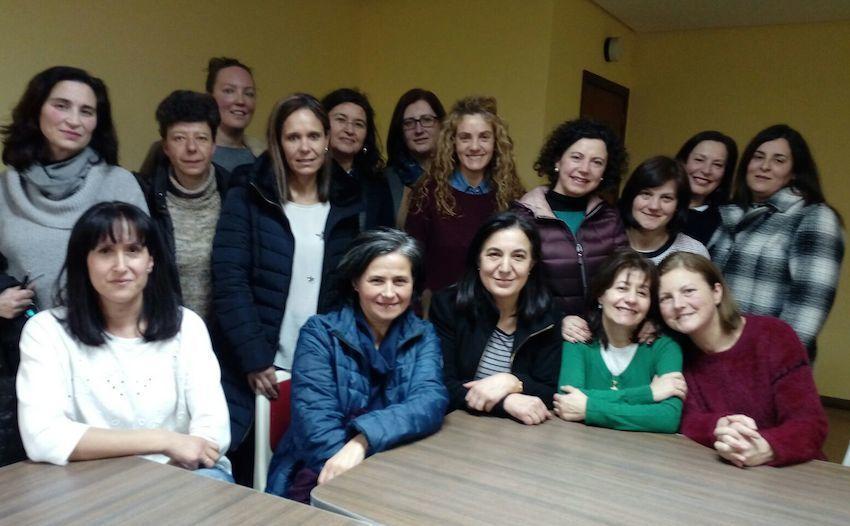 Membros da Escola de Pais e Nais de Vieiro da Casa da Xuventude do IES Parga Pondal
