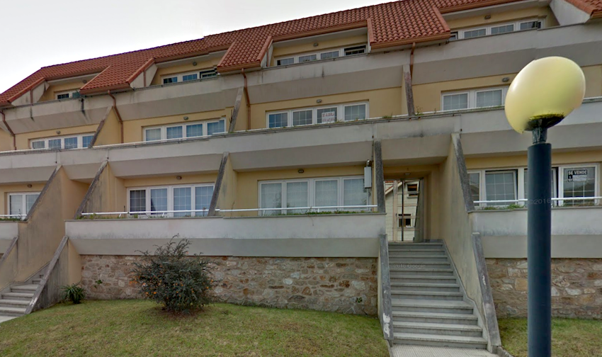 Urbanizacion de apartamentos turisticos en Quenxe-Corcubion