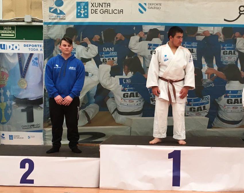 Martin Reis Regueira no podio do Campionato Galego de Judo de Marin