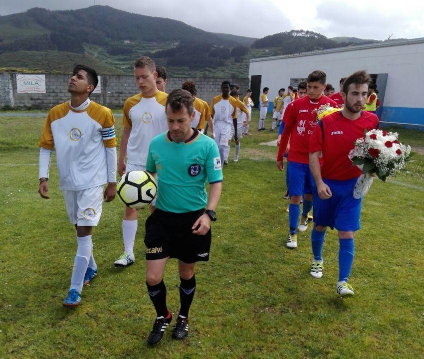 Cristal e Muxia homenaxearon a Abdoulaye e Mousse Cisse