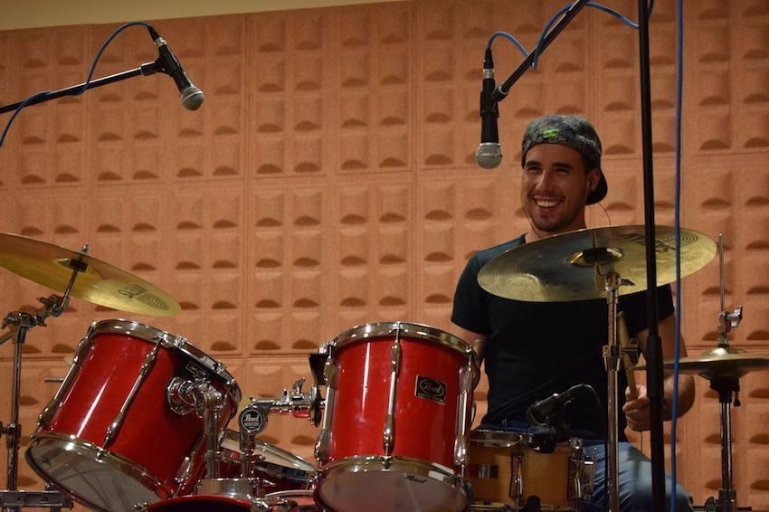 Andres Tourinan Bateria Almanimal