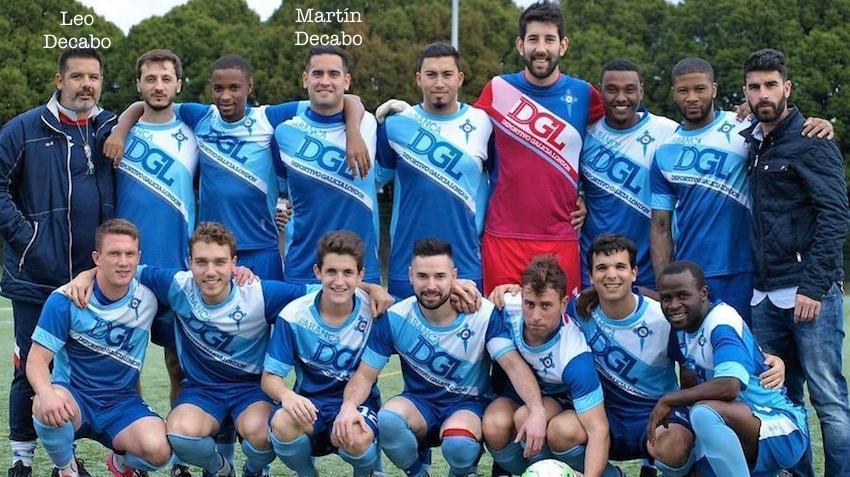 Os irmans Decabo co FC Deportivo Galicia London
