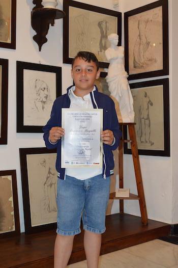 Yago Regueira Bugallo de Baio ganador do Certame de Relato da Fundacion Fernando Blanco