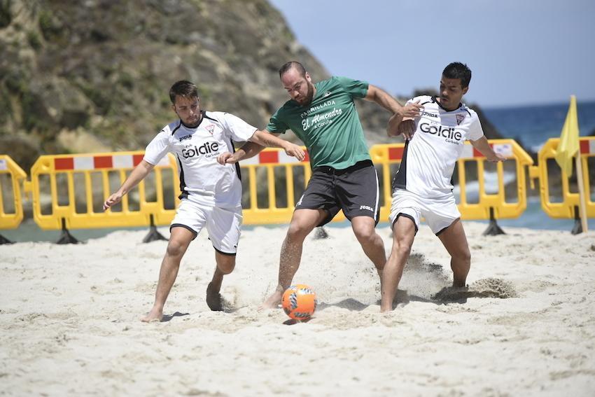 Imaxe da Copa da Costa de Futbol Praia masculina 2017-oto-Criss Becerra