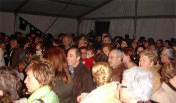 Carpa para a premier dos Irmans da luz de Olaia Sendon na Barca-Muxia