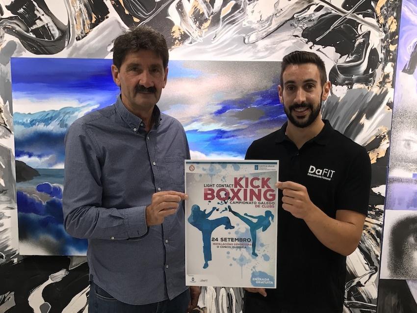 Pequeno e Dani Lema presentando o campionato de KickBoxing de Dumbria