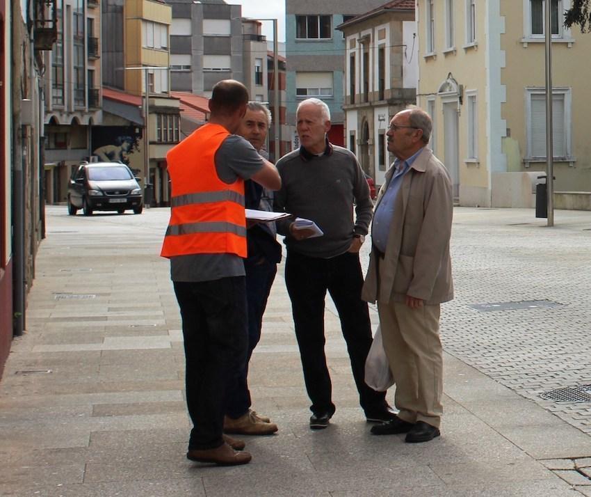 Facendo enquisas por carballo