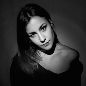 A carnota Ariadna Moore representa a Costa da Morte no Recanteiros do Luar 2