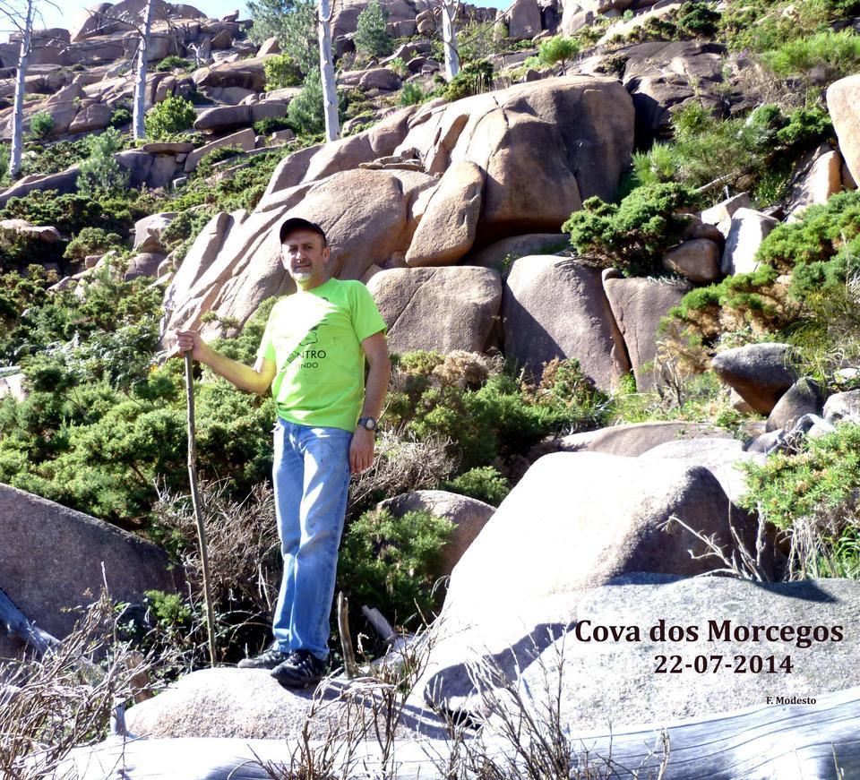 Outeiro da Cova dos Morcegos no Monte Pindo-Foto-Modesto Garcia Quintans