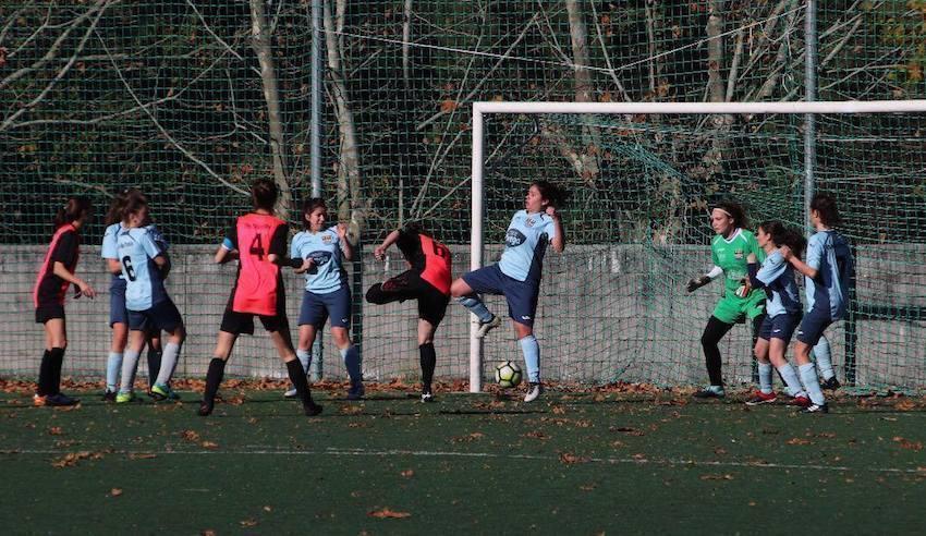 Gol de Leti para as Miudas ante o Antas