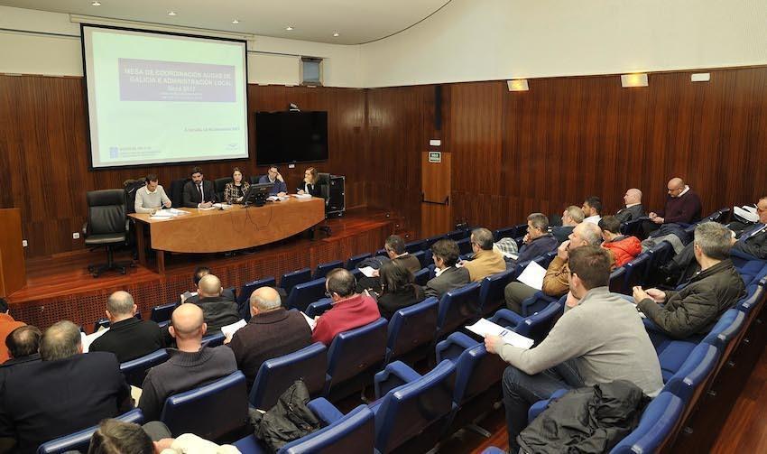 O director de Augas de Galicia, Roberto García, preside unha reunión de coordinación cos concellos afectados pola activación da alerta por seca nos sistemas da Coruña Foto: Moncho Fuentes / ANG A CoruñaO director de Augas de Galicia, Roberto García, preside unha reunión de coordinación cos concellos afectados pola activación da alerta por seca nos sistemas da Coruña Foto: Moncho Fuentes / ANG A Coruña