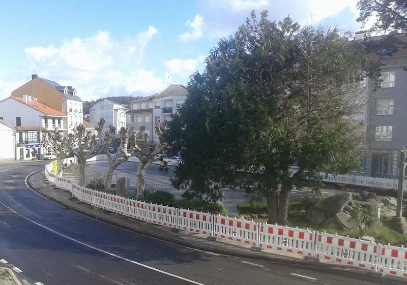 Obras na Praza do Recheo de Ponteceso