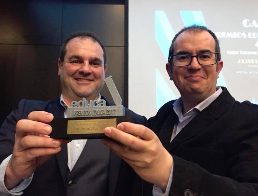 Xacobo de Toro a dereita con Jose Vinas nos Premios Educa
