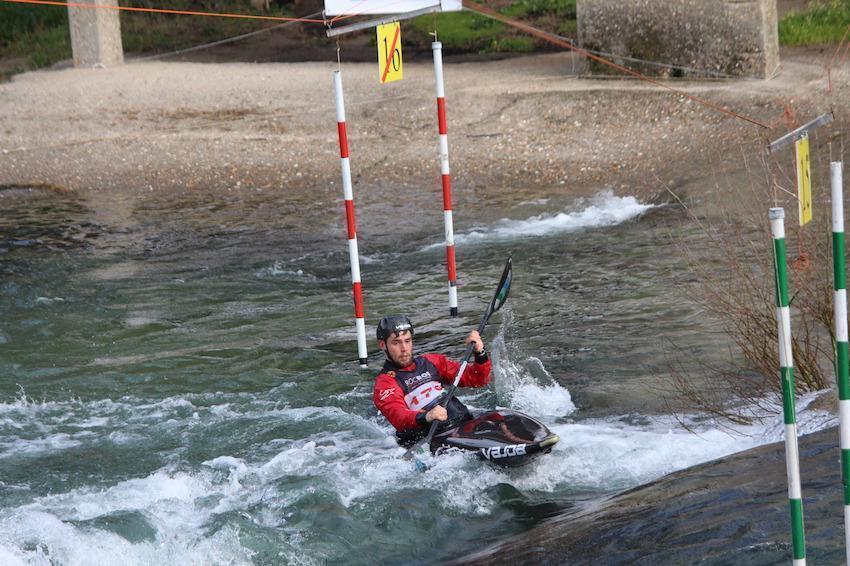Iago Canosa en Mondariz co CDM Piraguismo Dumbria