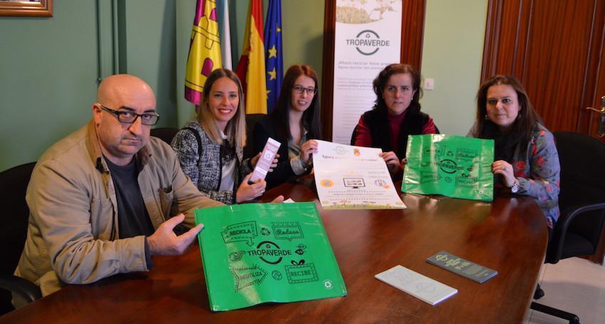 Foto municipal cas organizadoras da Tropa Verde