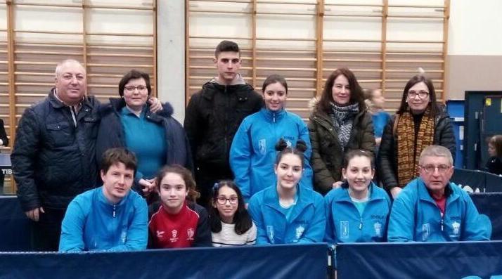 Familia completa do AD Zas Aluminios Xeal en Gondomar