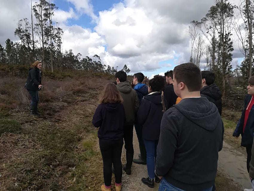 Alumnos do IES Terra do Xallas nunha sesion informativa da USC sobre os lumes