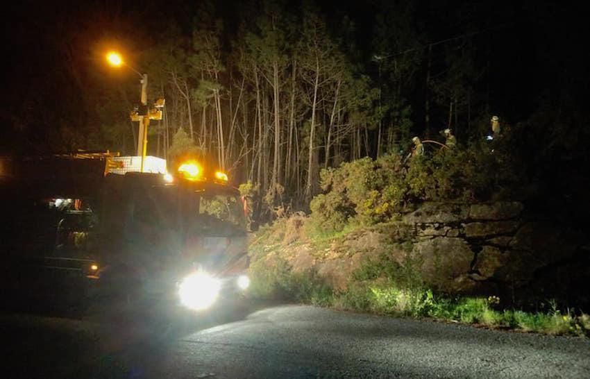 Incendio forestal en Muros-Foto-GES de Muros