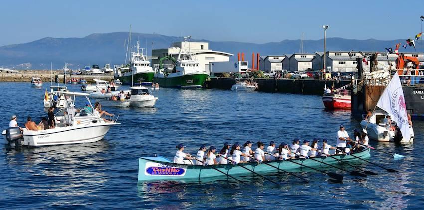 Club de Remos de Muros na procesion maritima copia