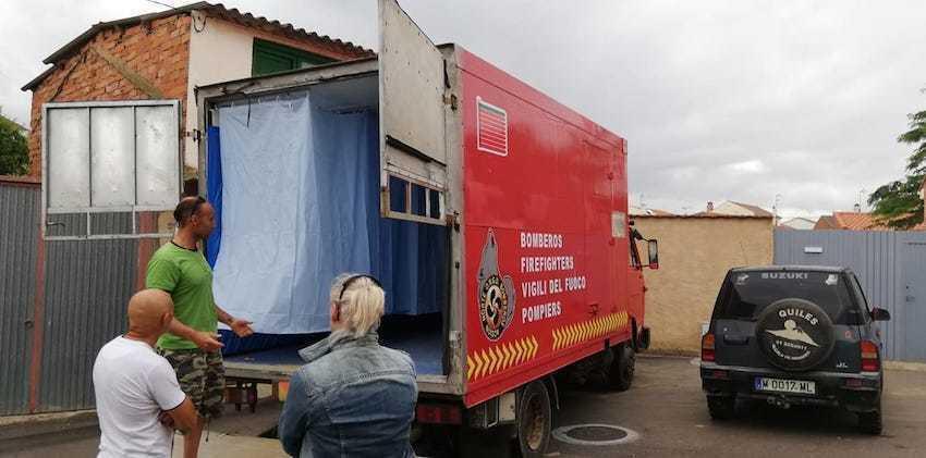 Cambio de axuda humanitaria que saira de Zamora para Serbia