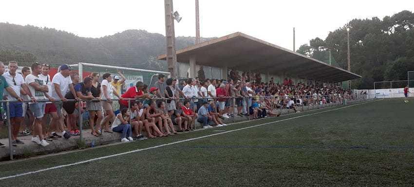 Ambientazo no Xose Luis Vara para o Campionato de Barrios de Esteiro-Foto-Rober Pladur