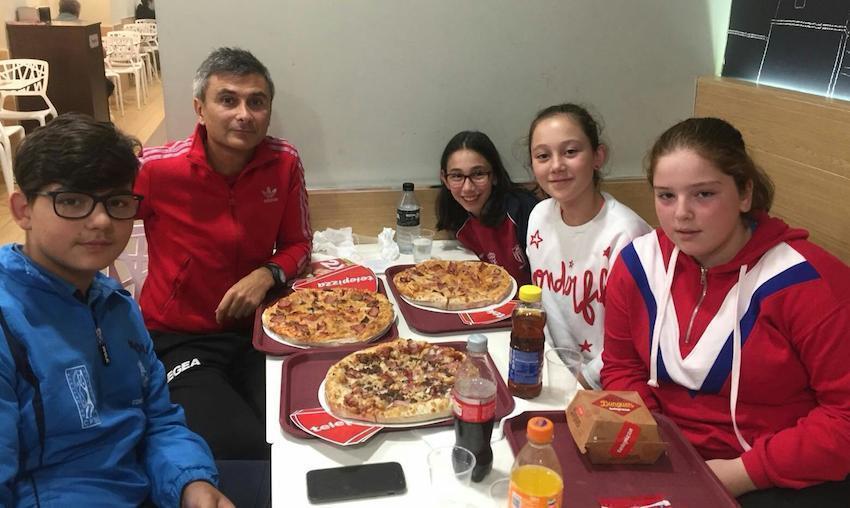 AD Zas O Pinar disfrutando despois de xogar copia