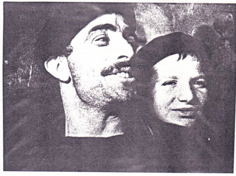 José Graña “Tío Graña” co seu fillo Manuel Graña Blanco nunha desas conferencias. Foto do libro “Memorias del Patronato de Misiones Pedagógicas” Madrid 1935