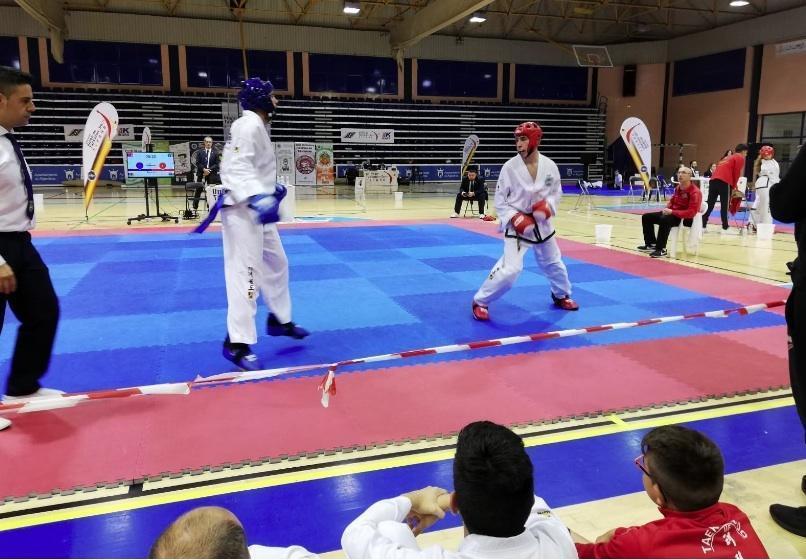 Isma do Club Cee Deportes de Contacto en combate en Algecitas