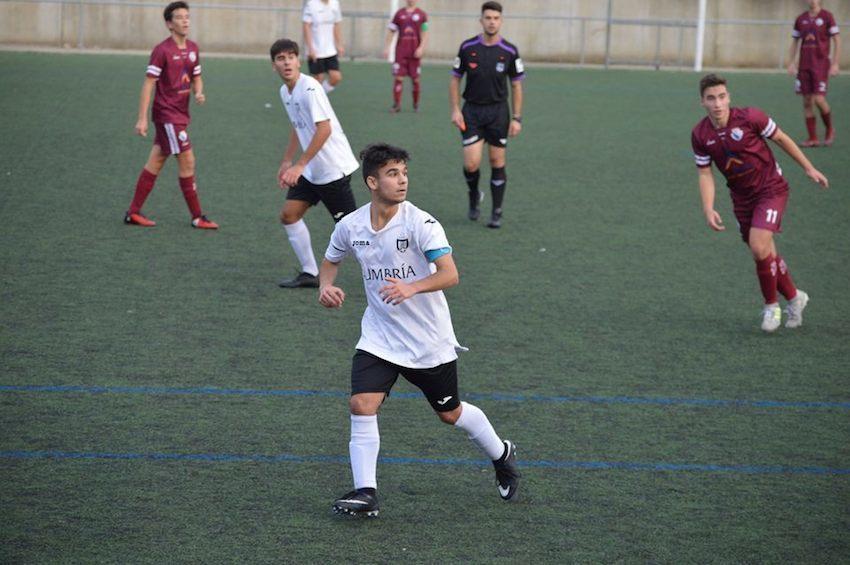 O capitan do Dumbria Xuvenil de Liga Galega