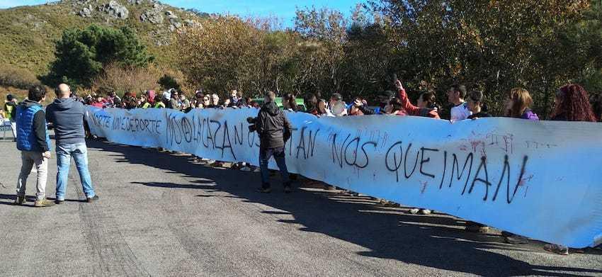 Protesta contra a caza do raposo en larino 2